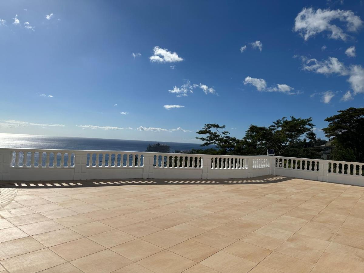 Eldorado Guesthouse & Car Rental ロゾー エクステリア 写真