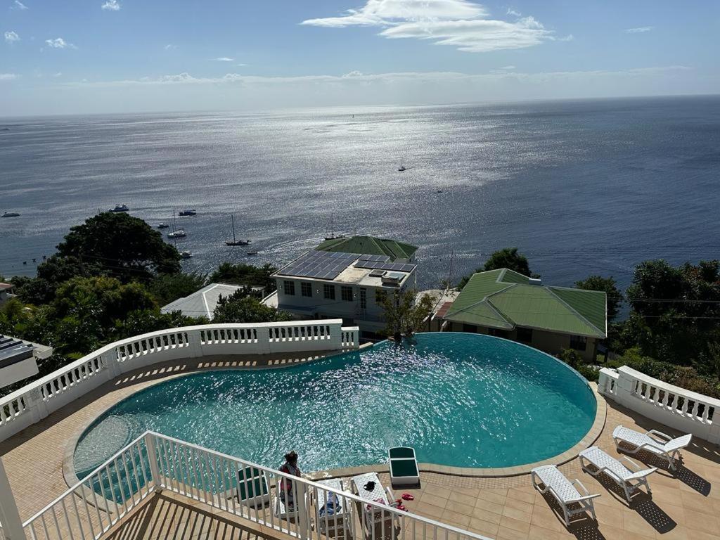 Eldorado Guesthouse & Car Rental ロゾー エクステリア 写真