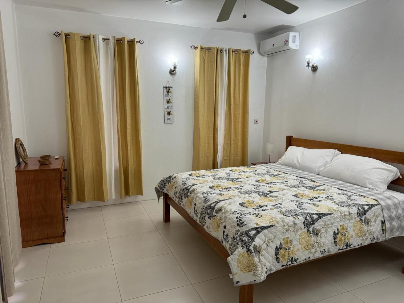 Eldorado Guesthouse & Car Rental ロゾー 部屋 写真