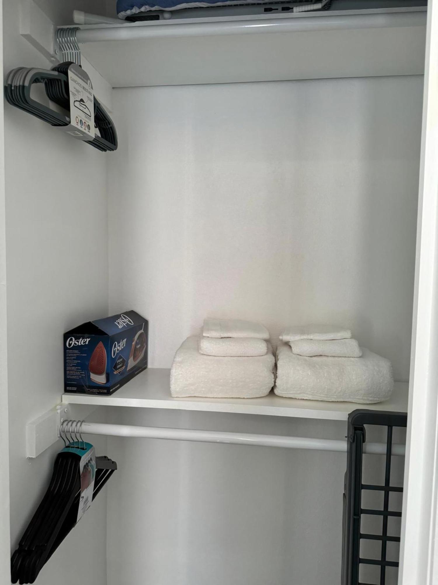 Eldorado Guesthouse & Car Rental ロゾー 部屋 写真