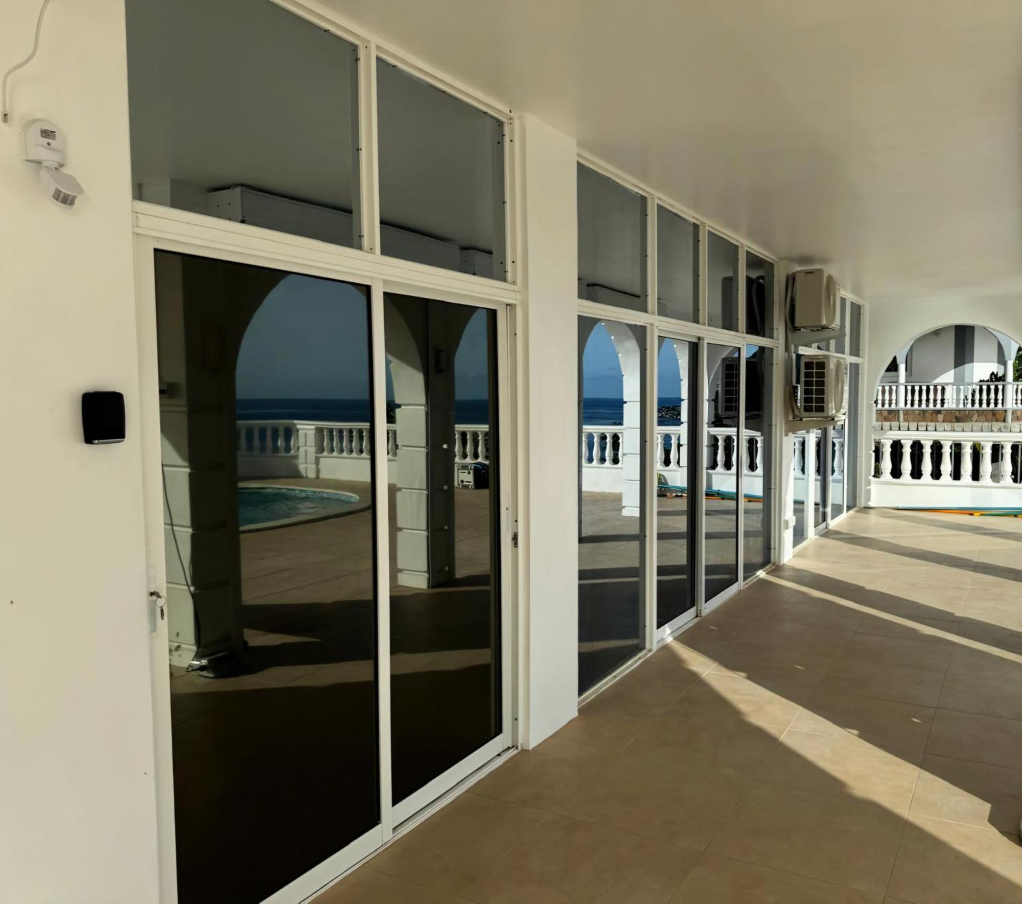 Eldorado Guesthouse & Car Rental ロゾー 部屋 写真